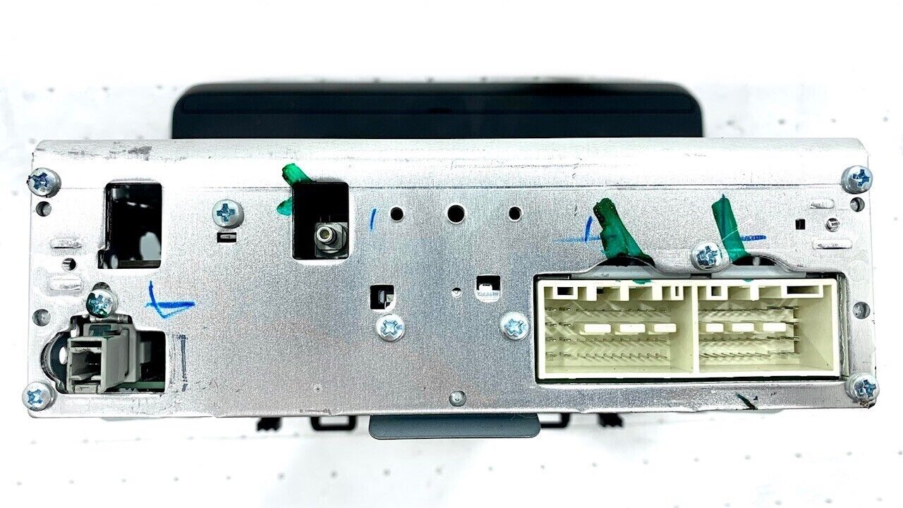 2018 - 2019 Kia Rio OEM 5" Screen AM FM XM Radio Receiver