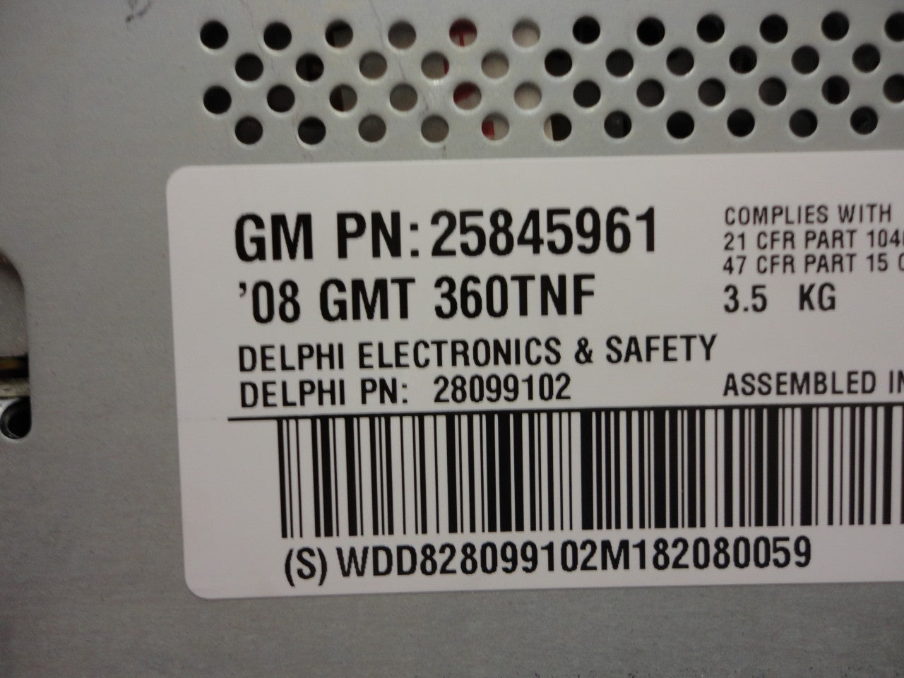 New SAAB Navigation GPS Radio CD Player Touch Screen DIsplay