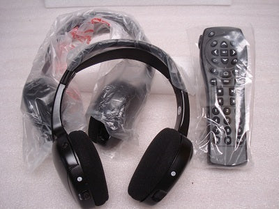 03 - 06 GMC Envoy Chevy Tahoe DVD Remote Headphones