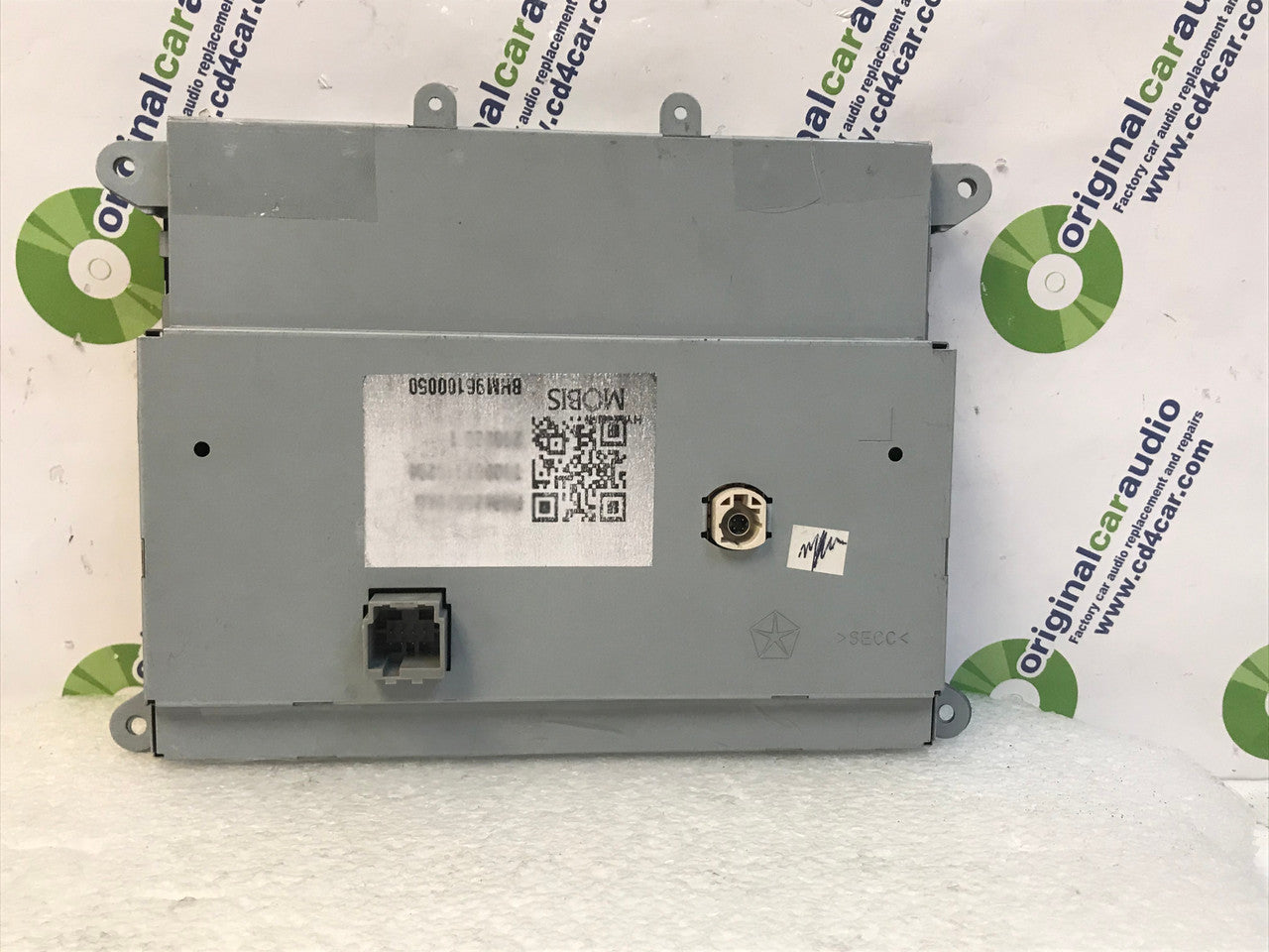 Refurbished 2018 - 2022 Jeep Grand Cherokee OEM AM FM Display Screen