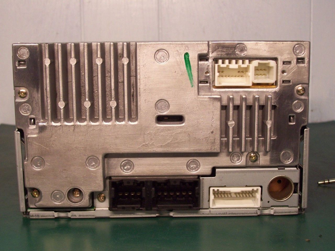 Nissan Quest Radio CD Player W/AUX add on 28185-5Z001 2004 2005 2006