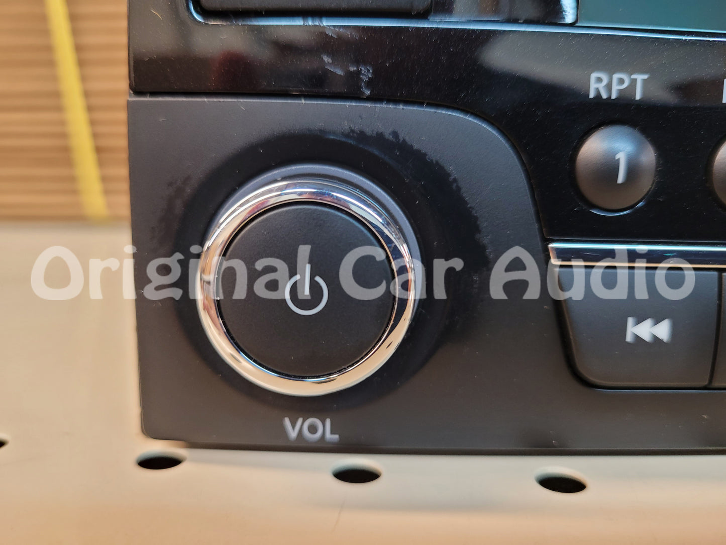 2014 - 2017 Nissan Sentra Versa OEM Single CD AM FM USB Radio Receiver Blemished