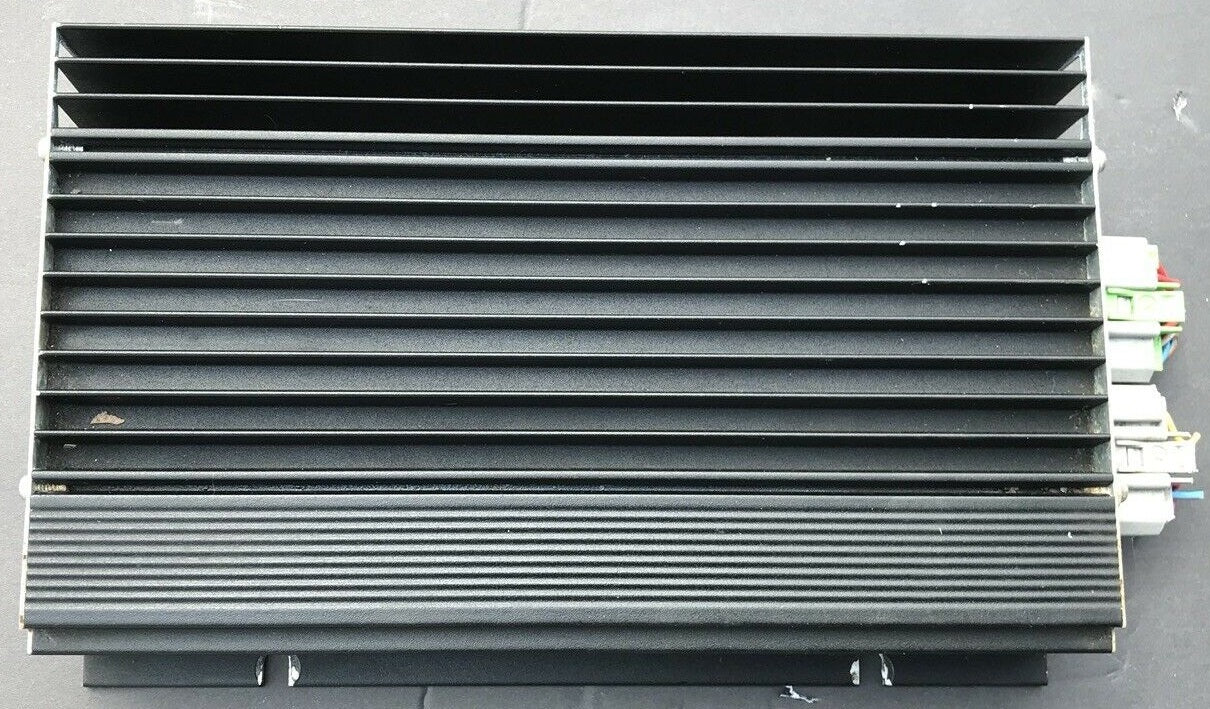 2006 - 2010 Volkwagen VW Passat OEM Dynaudio Amp Factory Radio Amplifier
