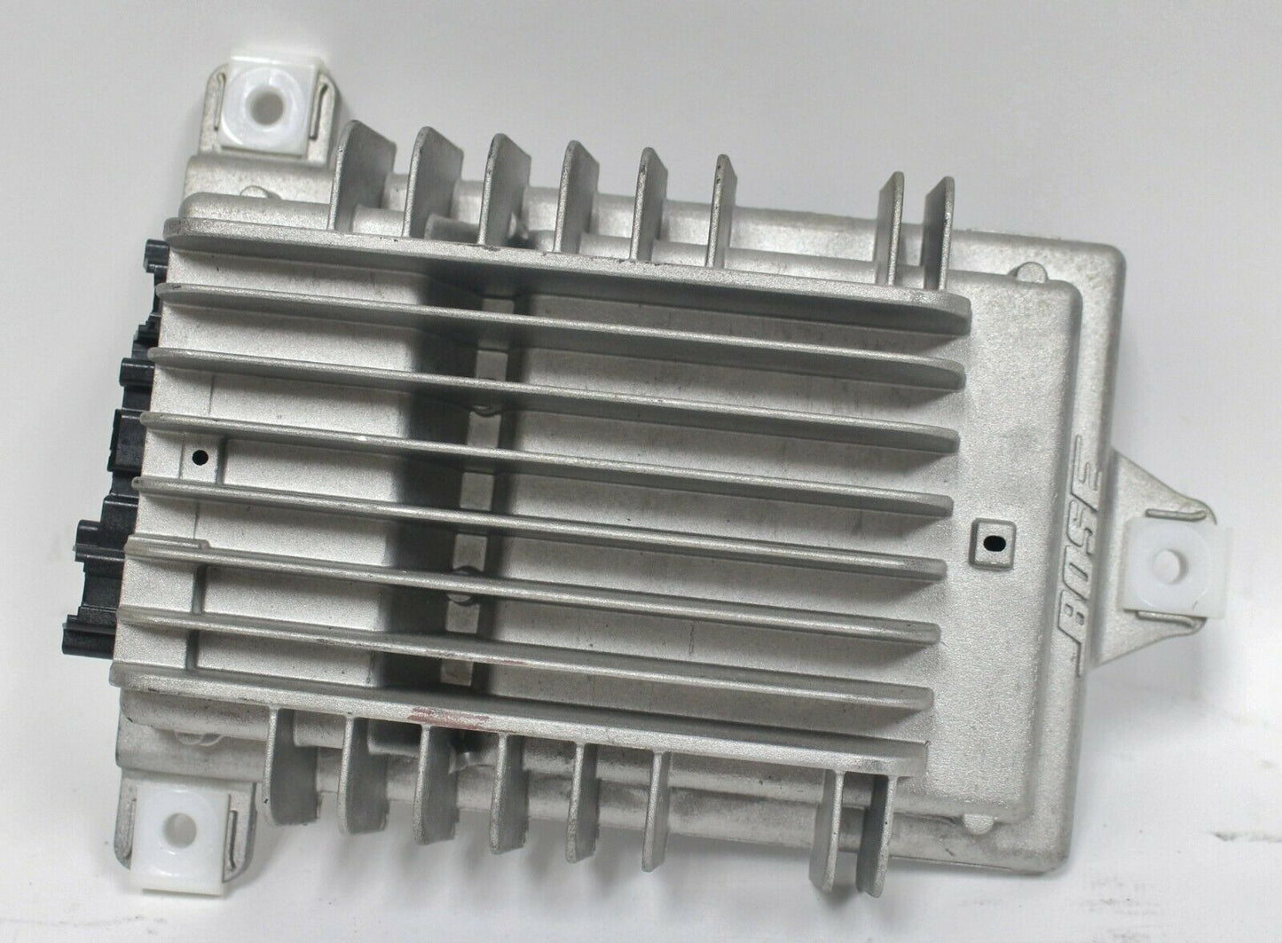 2014 - 2017 Chevy SS OEM BOSE Radio Premium Amplifier