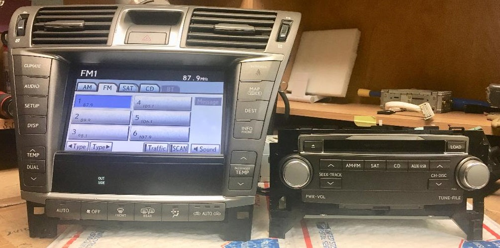 2010 - 2012 Lexus LS460 stereo radio 6 disc changer Mp3 CD player aux