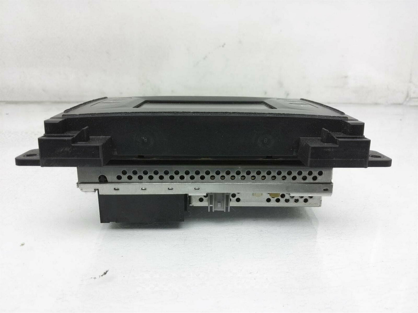 2017 Dodge Challenger Charger OEM AM FM Radio Media Receiver