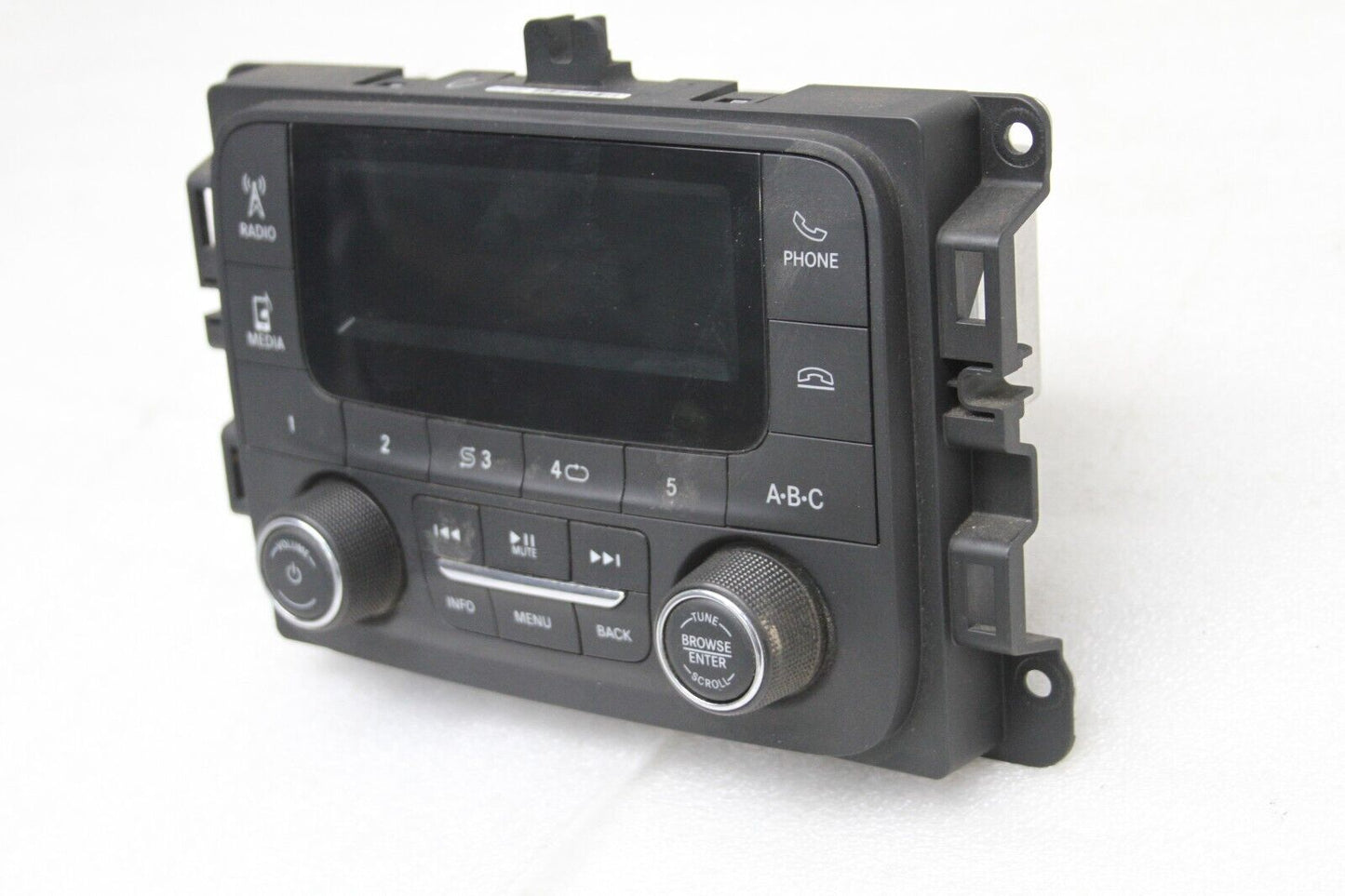 2017 - 2020 Ram 1500 OEM AM FM Radio Media Receiver VP1 NA SXM