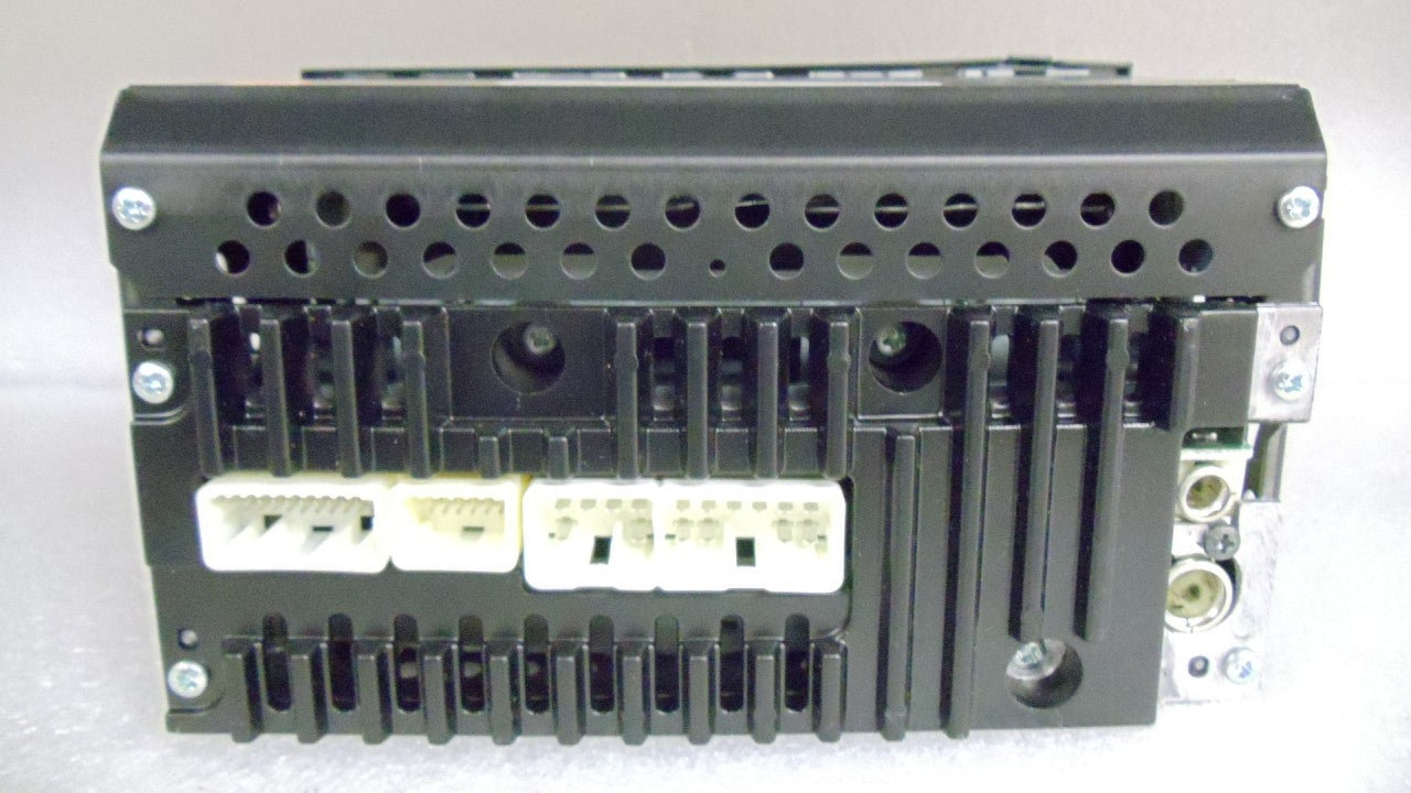 Toyota FJ Cruiser AUX MP3 CD Radio 86120-35400 2007 2008 2009