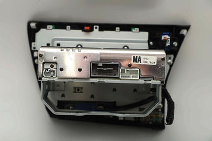 2011 - 2012 Honda CR-Z OEM CD Player Radio AUX Audio Control