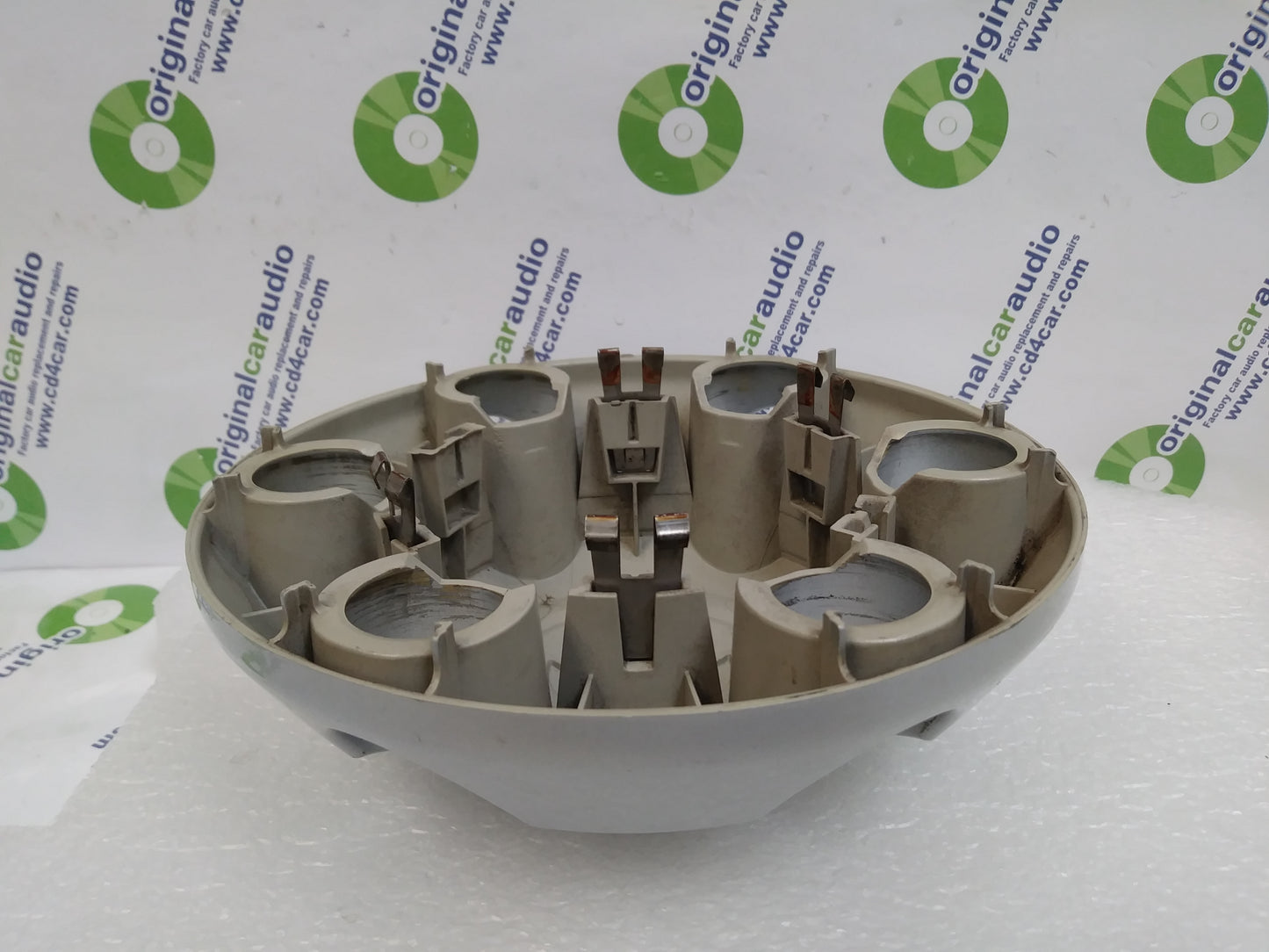 2005 - 2017 Toyota Tacoma OEM Silver Wheel Hub Center Cap 4260B-04010