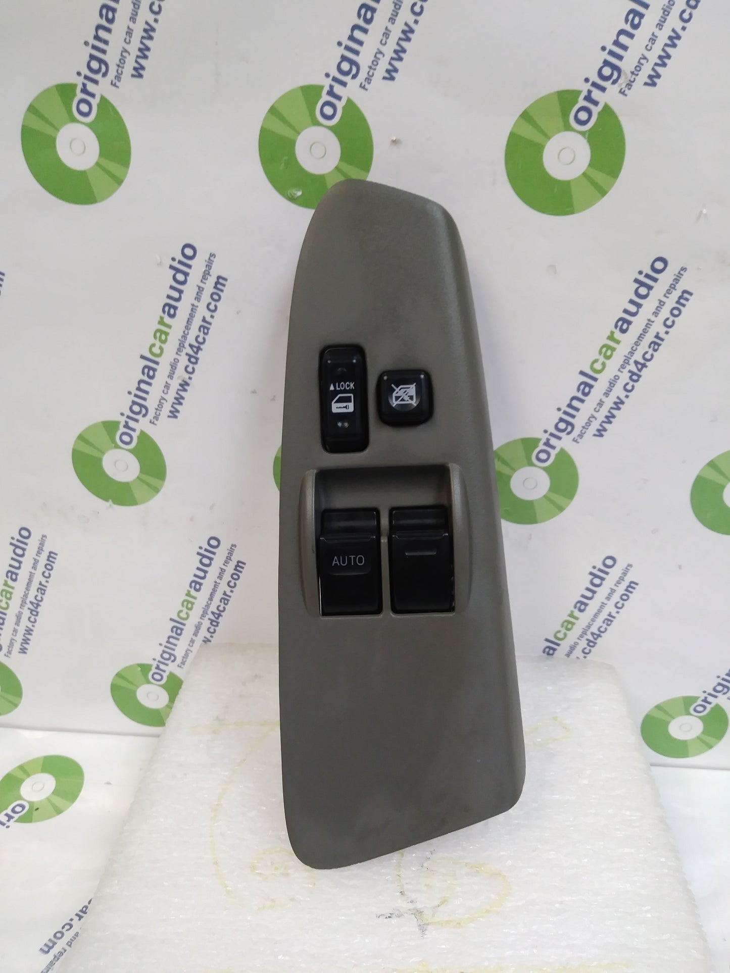 2005 - 2011 Toyota Tacoma OEM 2 Door Master Power Window Switch PN: 74232-04020