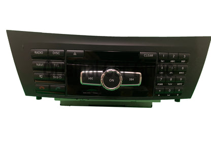 2012 - 2014 Mercedes Benz OEM C-Class OEM 204 Type Command Navigation Multi Media CD Radio Receiver