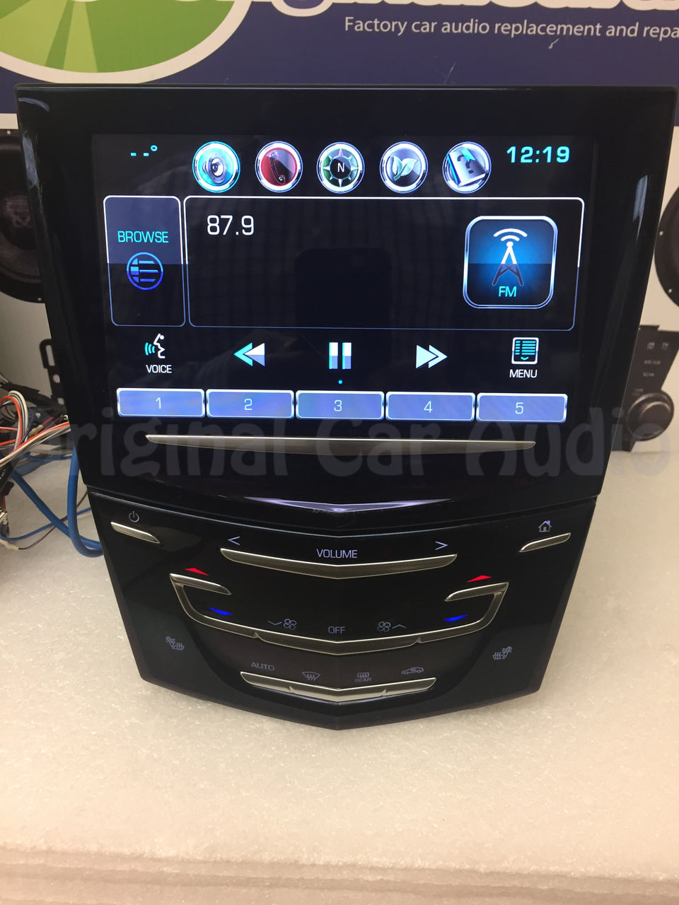 2013 - 2016 Cadillac SRX Cue Wireless Charging Navigation Bluetooth Touch Screen Display Control Panel Unit With Heated Seat Option ONLY
