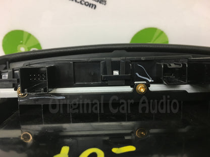 2017 - 2020 GMC Yukon XL 1500 OEM Touch Screen Radio Control Panel Display RSE RED