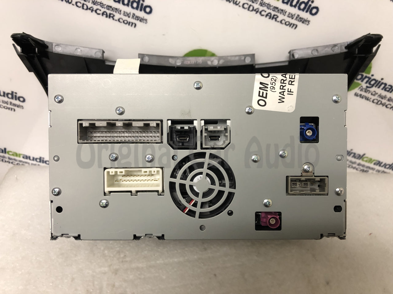 2015 - 2016 Nissan Murano OEM NON-BOSE Touch Screen Navigation CD Radio Receiver