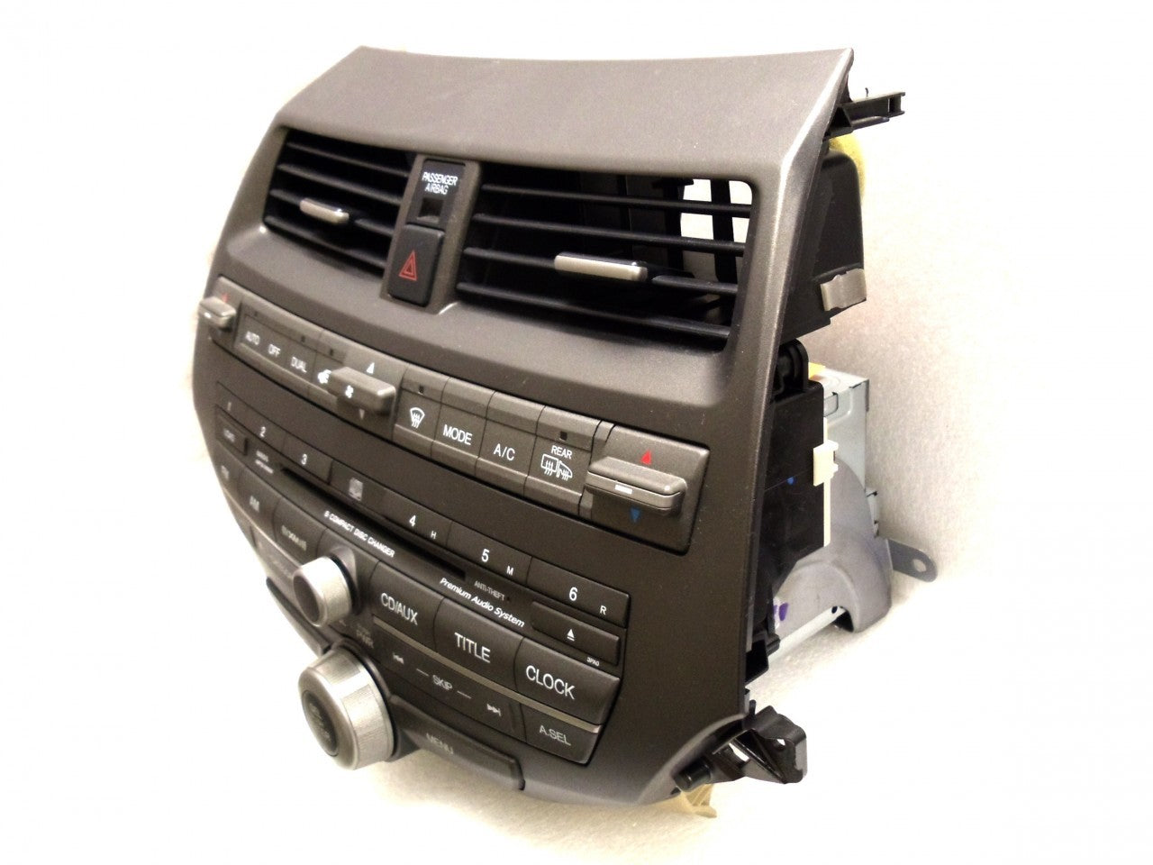 Honda Accord Premium Audio Radio and 6 CD Changer 3PA7 w/Trim & AC