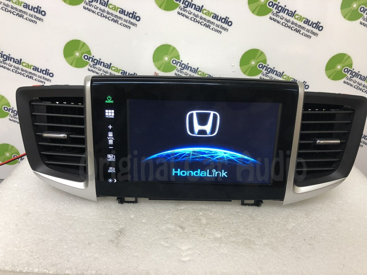 Blemished 2016 - 2018 Honda Pilot OEM Touch Screen Multimedia AM FM Radio Receiver