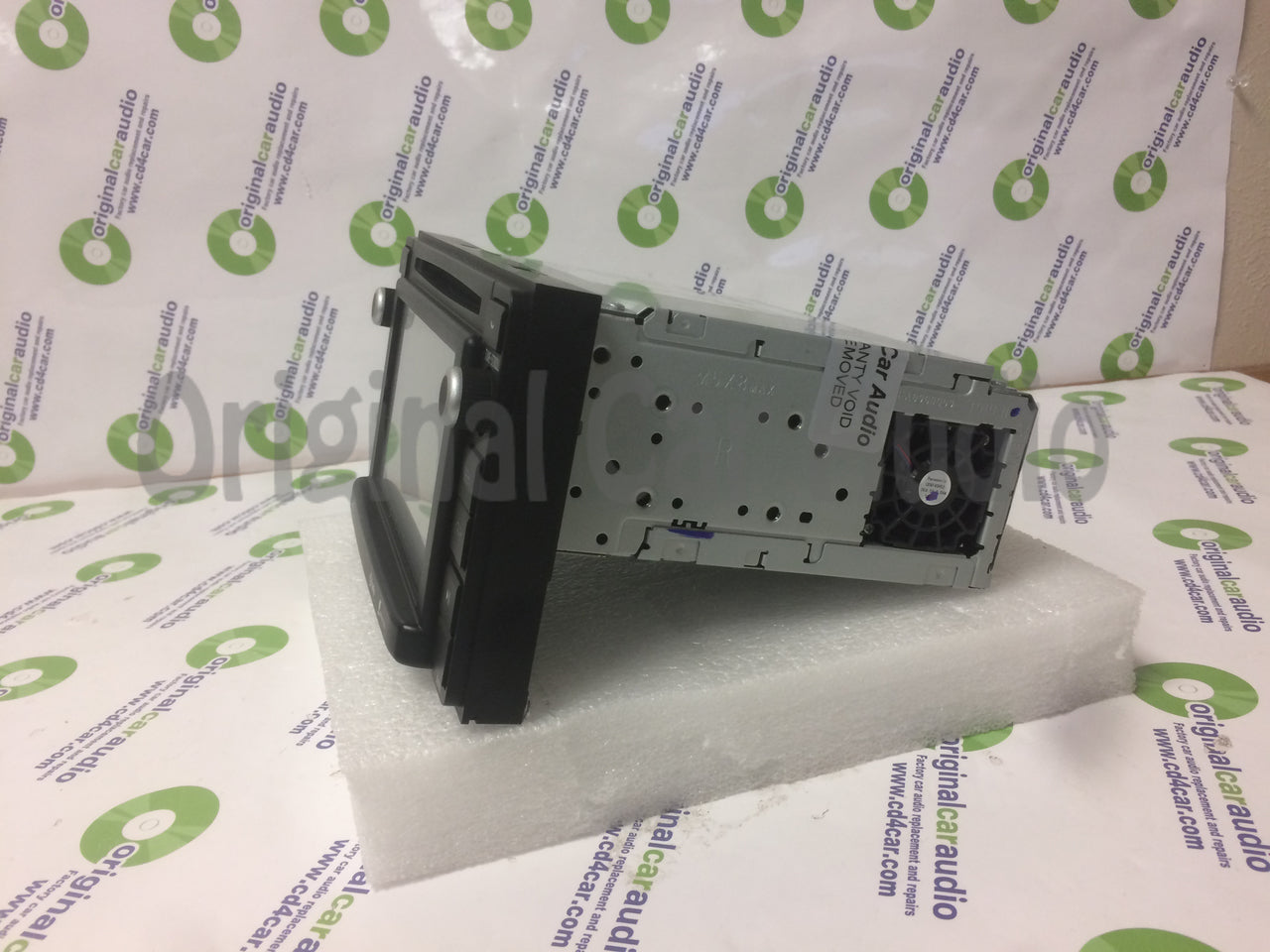 2014 - 2019 Toyota Tacoma OEM Entune AM FM Sat Radio Receiver W/out Trim Bezel