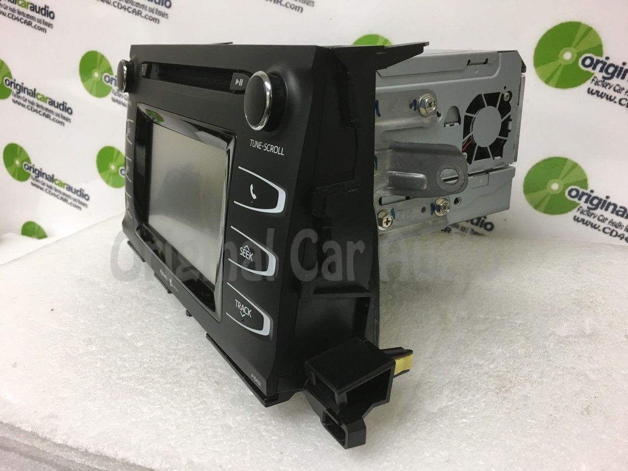2014 - 2019 Toyota Highlander OEM Bluetooth AM FM SAT HD Radio Gracenote Receiver