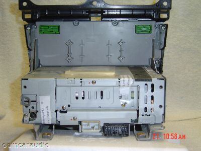 2004 - 2007 Honda Accord Radio and 6 CD