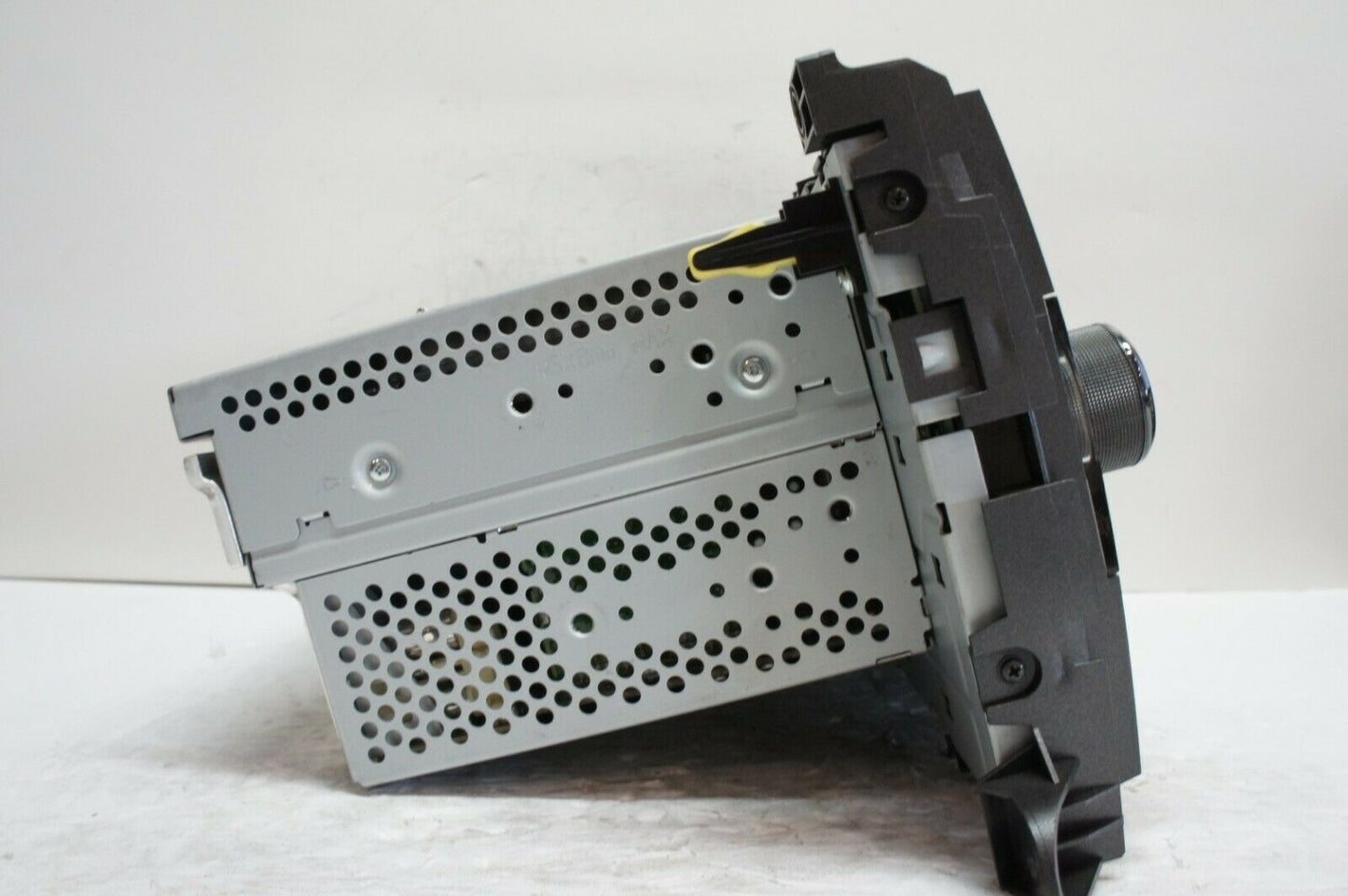 2011-2014 Toyota Sienna AM FM CD WMA Mp3 Radio Receiver 86120-08230 OEM