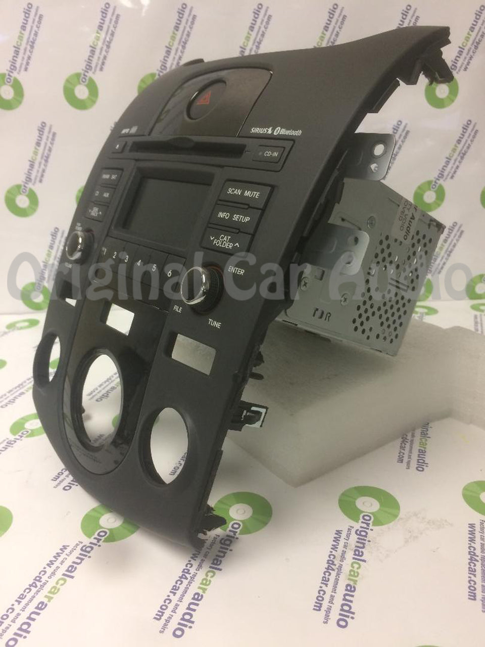 2010 - 2013 Kia Forte OEM Single CD AM FM SAT Radio Bluetooth Receiver WITH BEZEL