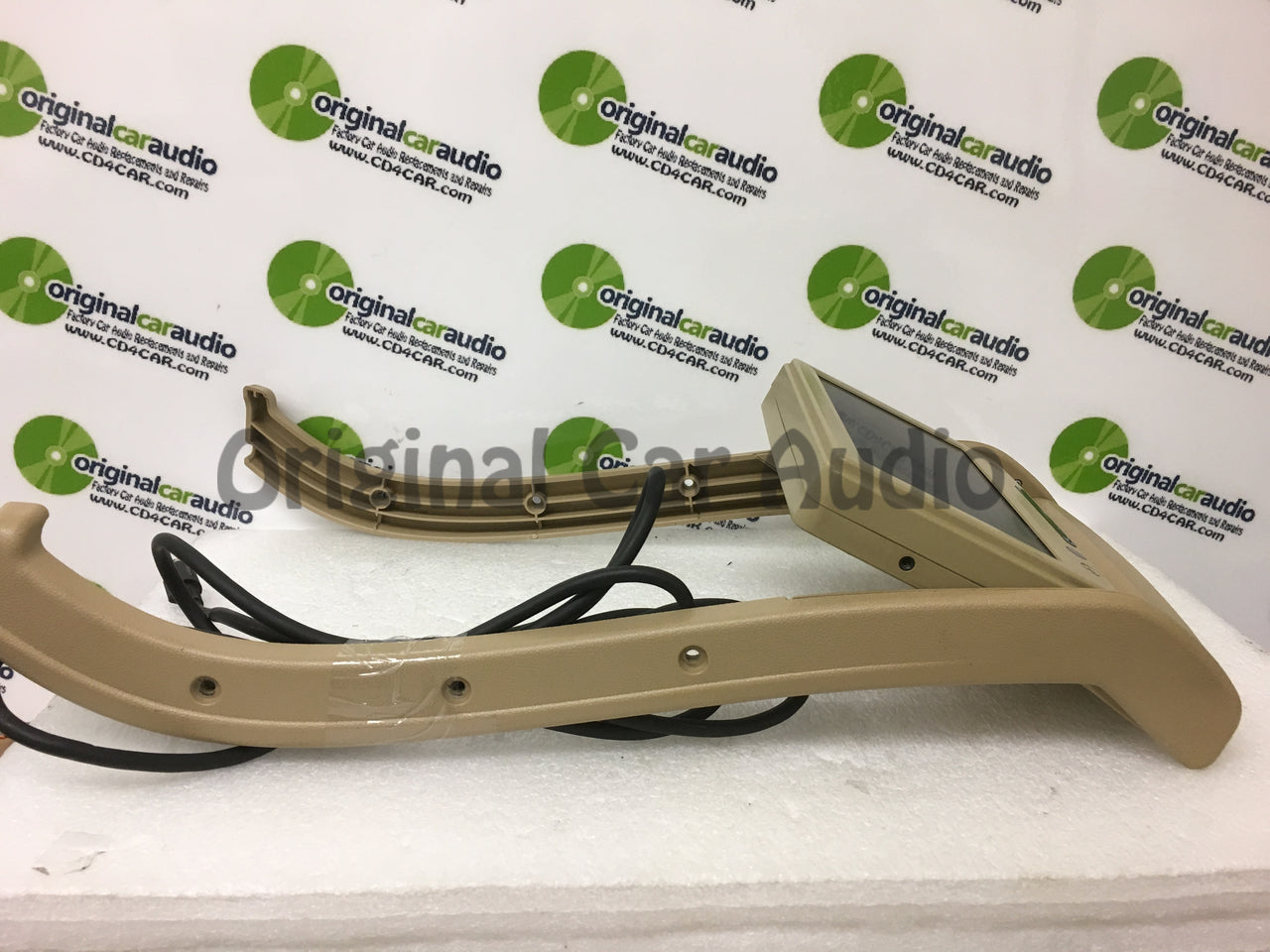 2006 - 2009 Mercedes R-Class OEM Rear Seat Entertainment Display Monitor B6 782 6641