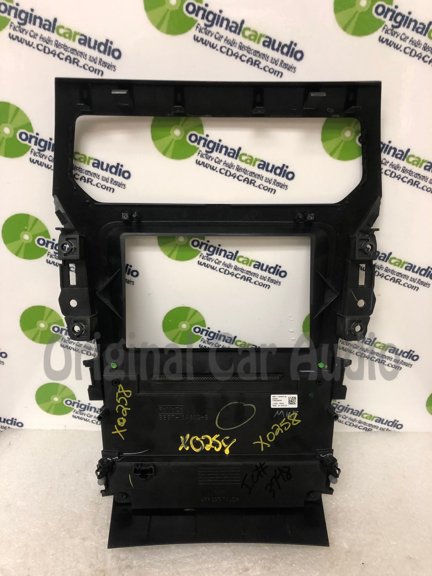 2012 Ford Explorer OEM 8" Radio Display Climate Control Faceplate BEZEL ONLY