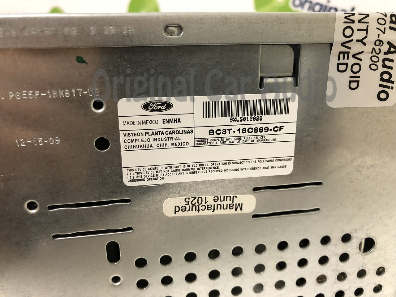 2011 - 2015 Ford F250 / F350 Super Duty OEM Premium 12 Volt Single CD AM FM Radio