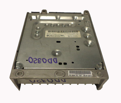 2010 - 2014 MERCEDES-BENZ C-CLASS OEM AUDI AMP AMPLIFIER Harman Becker Amplifier