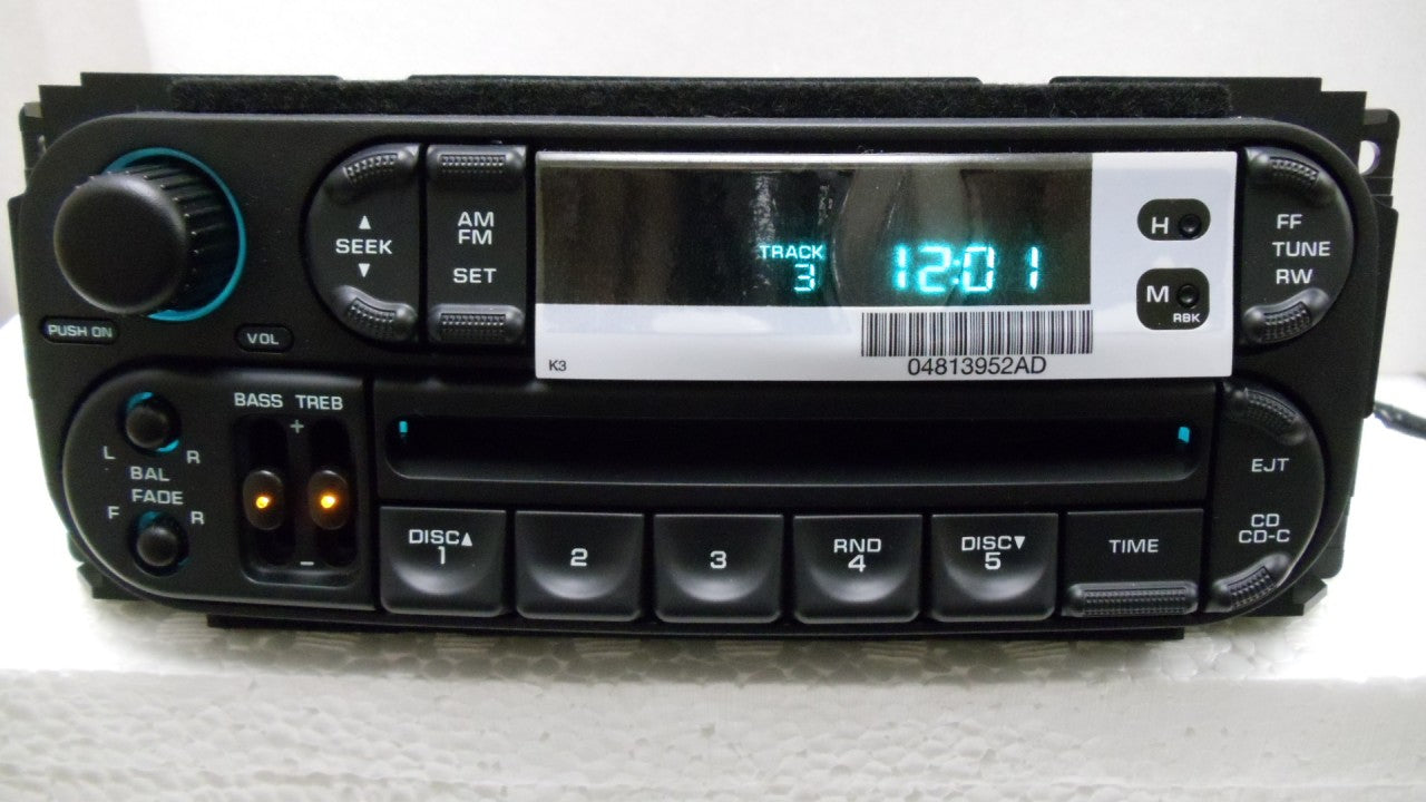 NEW 98 99 2000 01 02 Chrysler Jeep Dodge Radio and 6 Disc CD Changer