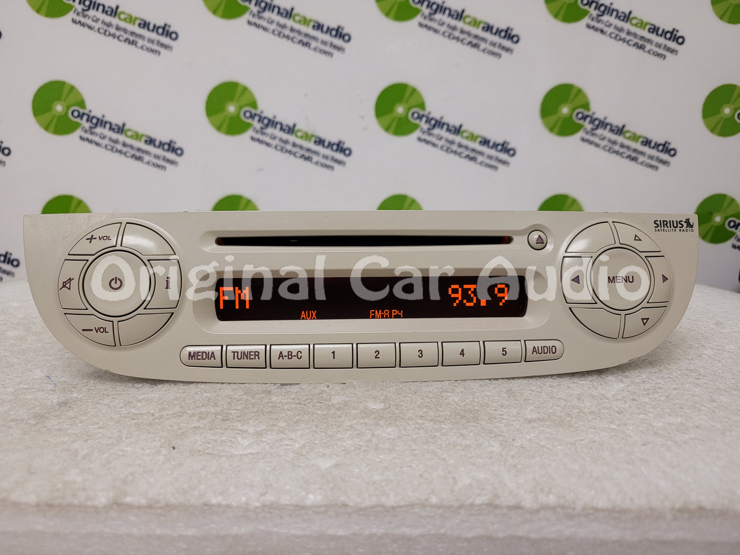 2012 - 2018 Fiat 500 OEM AM FM Satellite CD Player Radio Receiver