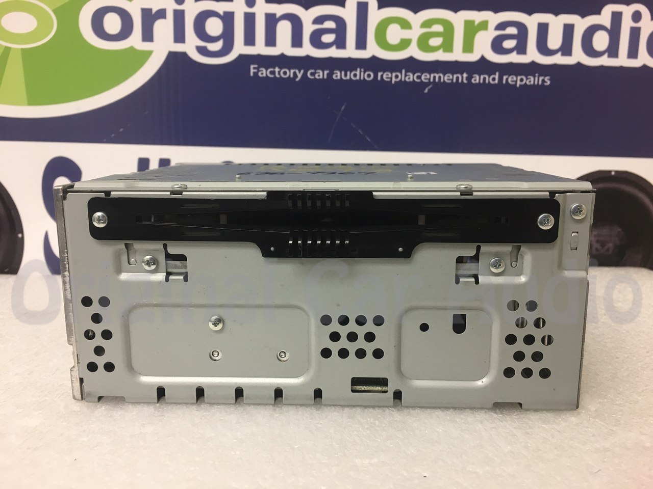 2013 - 2015 Ford Flex OEM Single CD Changer SAT AM FM Radio Receiver Analog
