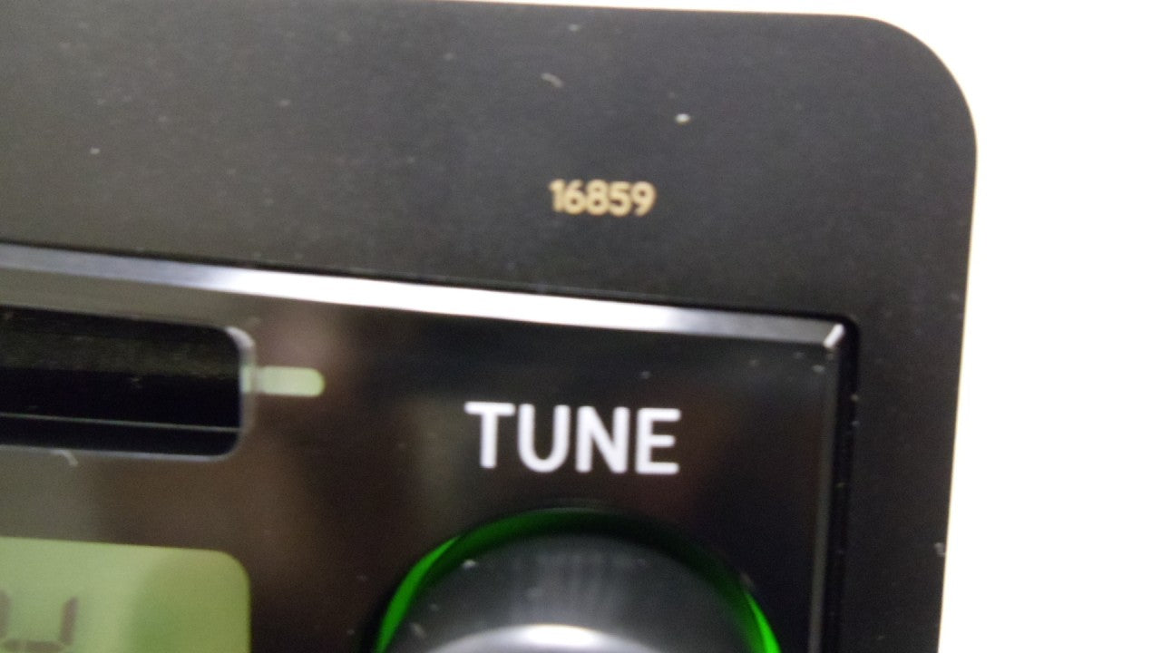 2005-2006 TOYOTA Tundra OEM Radio AM FM CD Player Receiver 16859, 16855