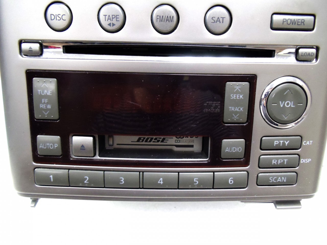 INFINITI G35 G-35 Radio 6 Disc Changer CD Tape Player BOSE AC Temp Controls and Bezel 2003 2004