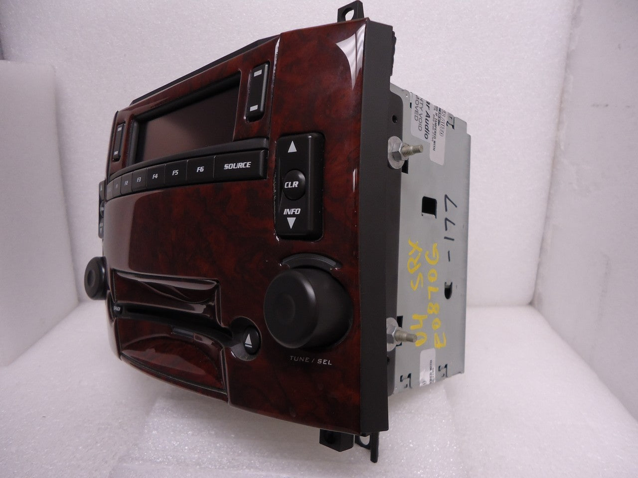 Cadillac 6 Disc CD Changer Radio Stereo AVEC OEM AM FM