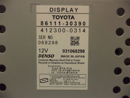 06 Lexus GS300 GS430 Lexus (OEM) Navigation Display Screen With Climate Controls 86111-30390 2006
