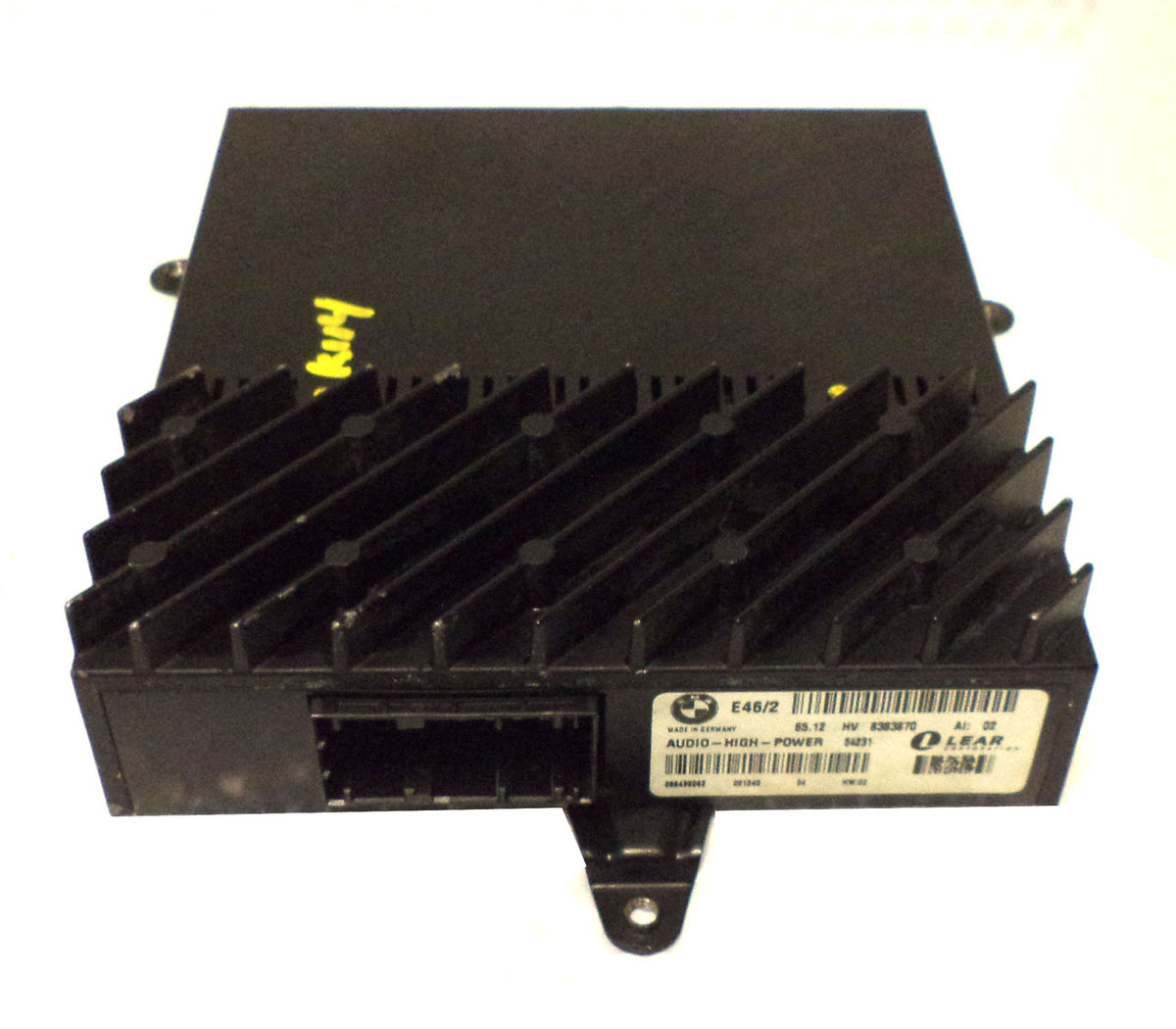 2000 2001 2002 2003 2004 2005  BMW OEM 3 Series Amplifier