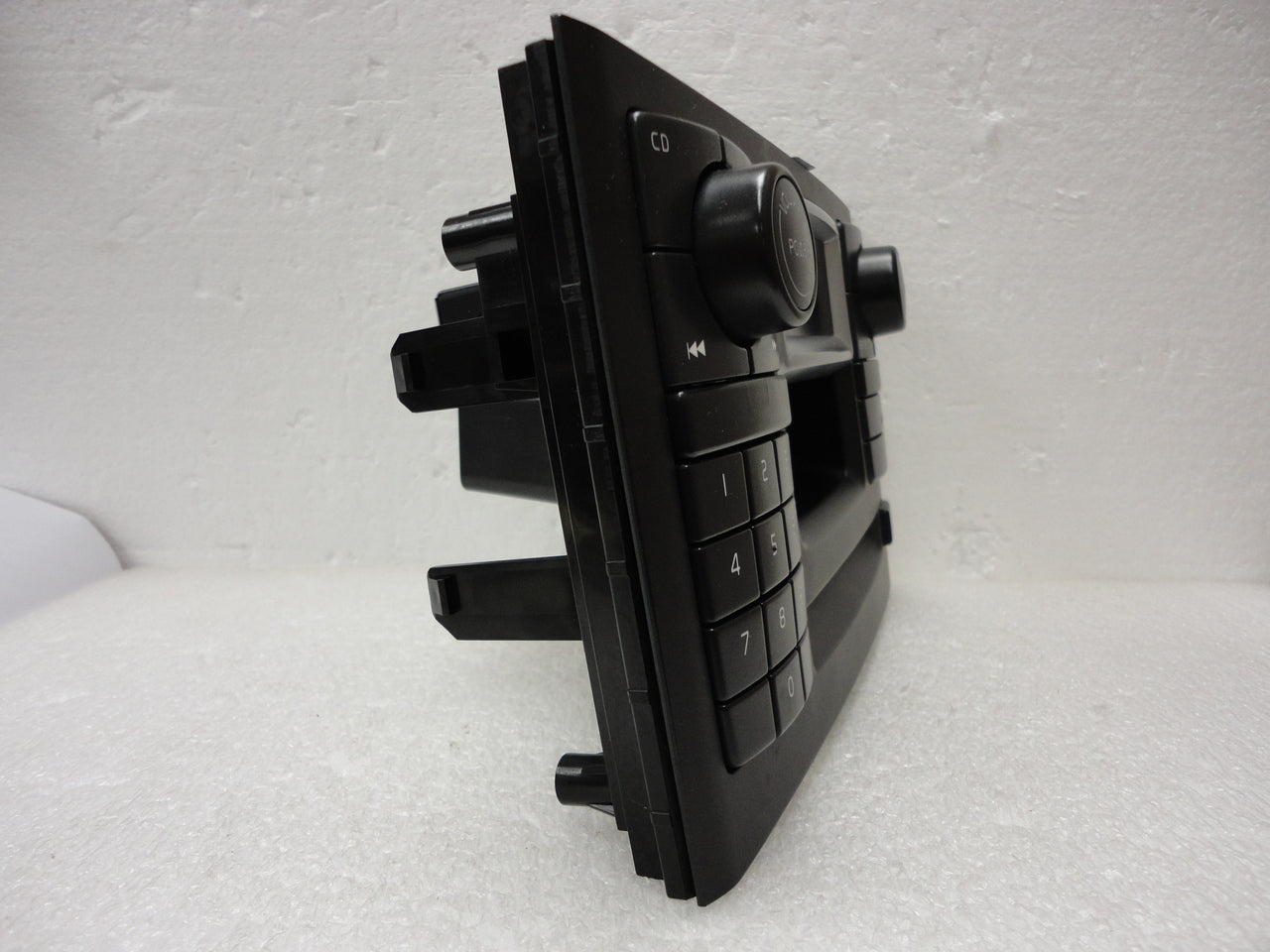 FACEPLATE  03 04 05 06 VOLVO XC90 OEM Radio CD Controls FACEPLATE REPLACEMENT