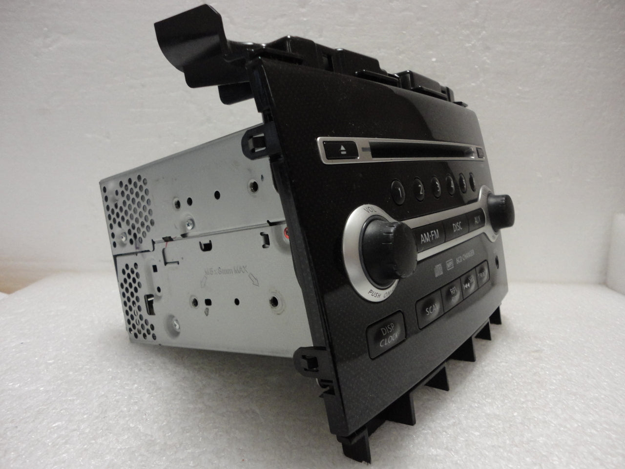 CY60D Nissan Maxima Radio 6 Disc changer cd player OEM