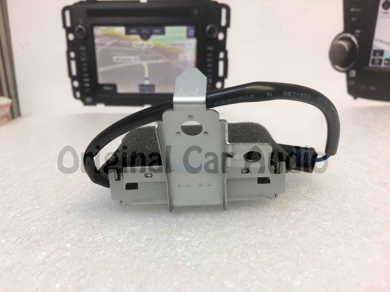 Nissan Pathfinder OEM Radio Antenna Amplifier 28231-EA000
