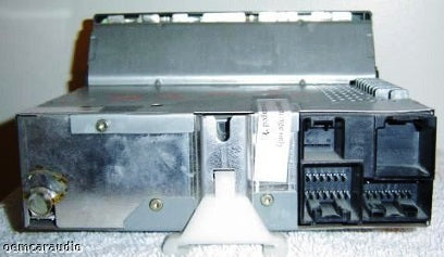 1998 - 2005 Ford Lincoln Mercury OEM AM FM Radio CD Player Receiver Grey