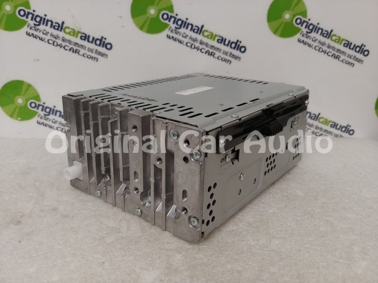 2015 - 2017 Ford Edge OEM Single CD AM FM SAT Radio Receiver - Analog