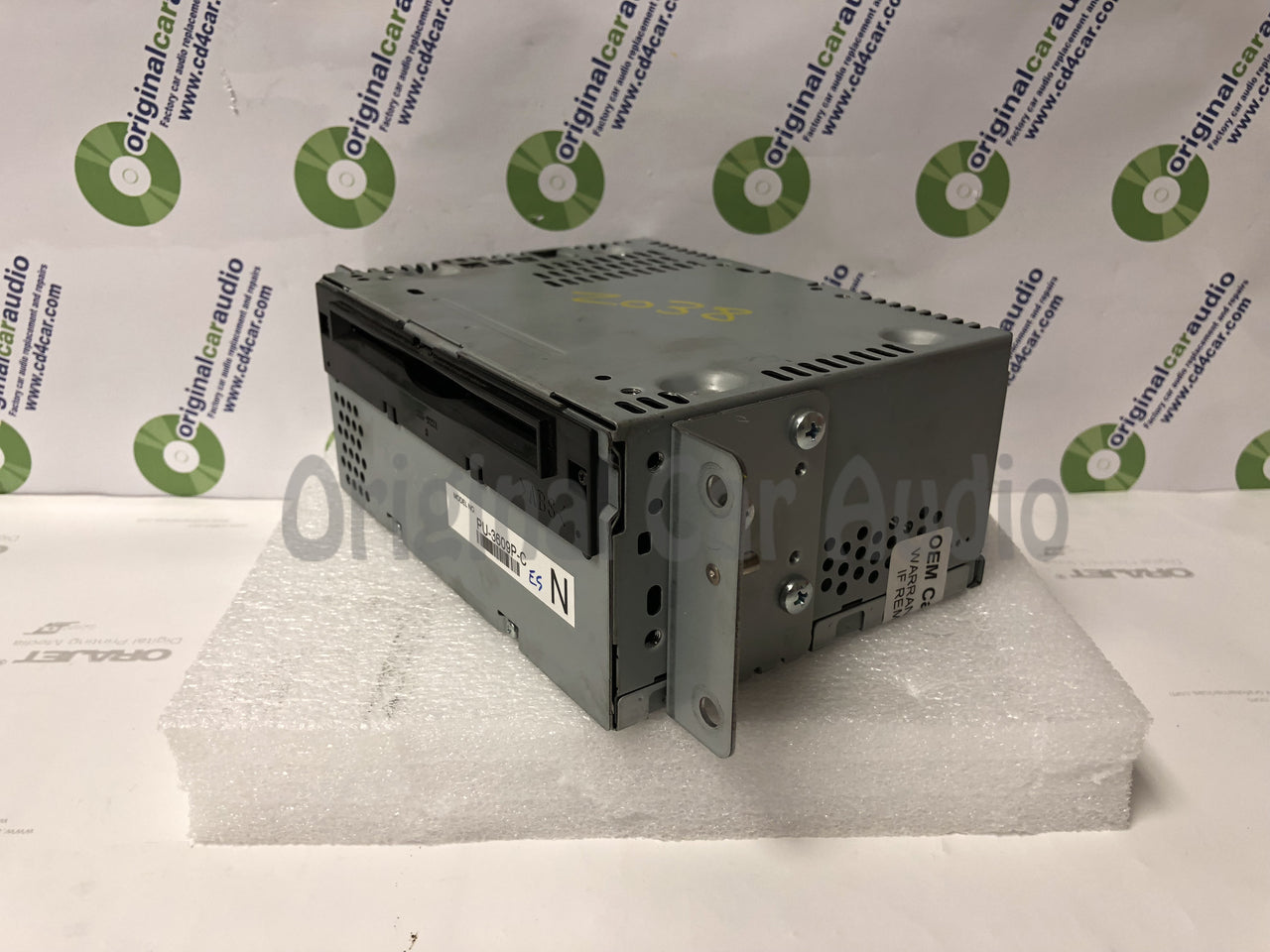 2016 - 2017 Ford F-150 OEM Single CD AM FM Radio Receiver - Analog