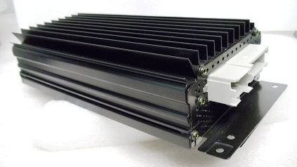 1999  2000 Chevy Tahoe GMC Yukon Amplifier