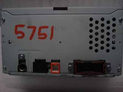 2002 - 2004 Hyundai SONATA Radio Tape Cassette CD Player