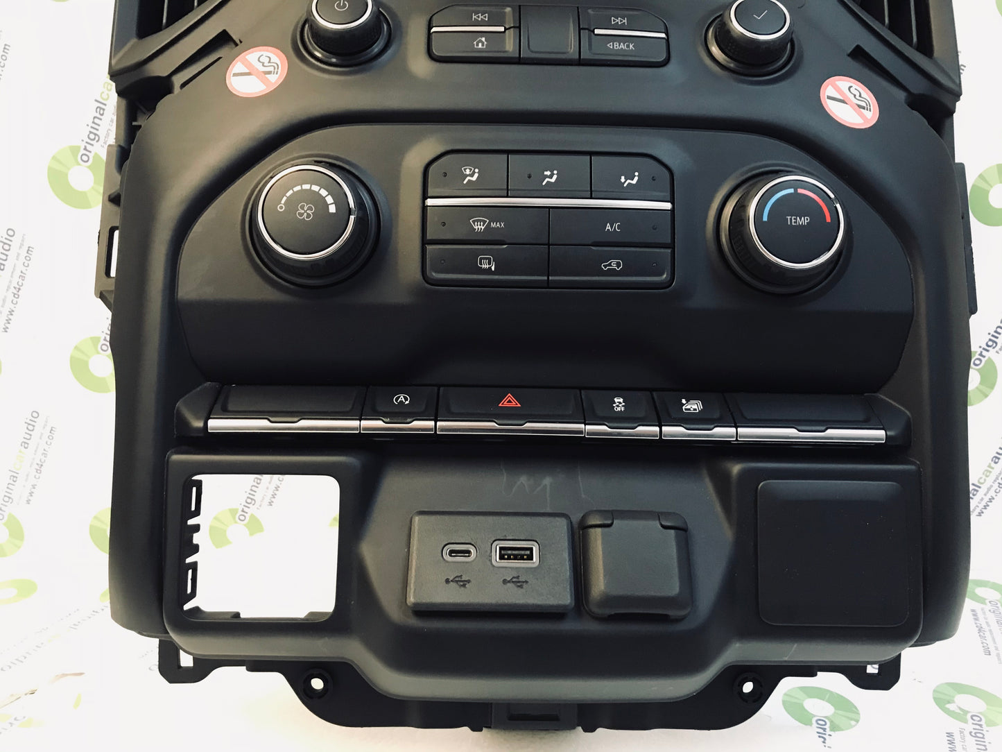 2020 - 2021 Chevrolet Silverado 2500 3500 HD OEM Display Screen Climate Controls and Bezel