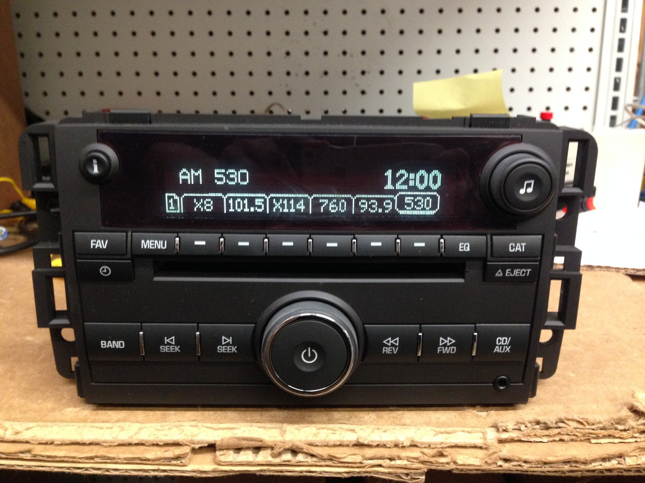 Unlocked GMC Acadia Radio Stereo AUX MP3 CD Player