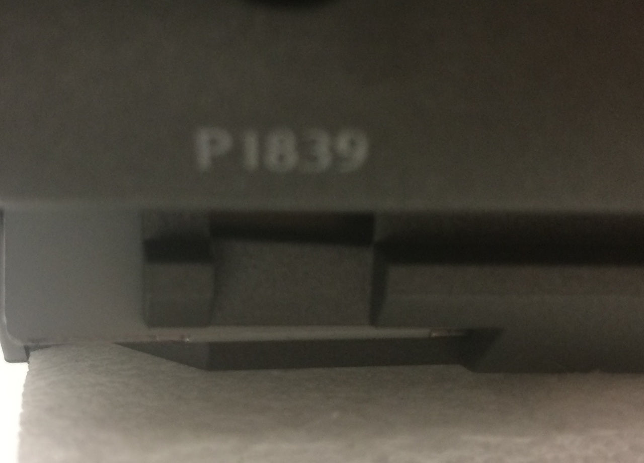 2010 - 2012 Lexus IS250 OEM AM FM Radio Stereo CD Player Receiver P1839