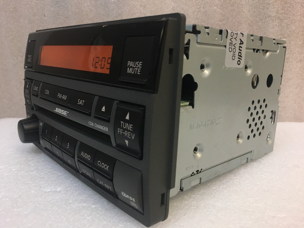 New 05-06 Nissan Altima Bose Radio & CD player